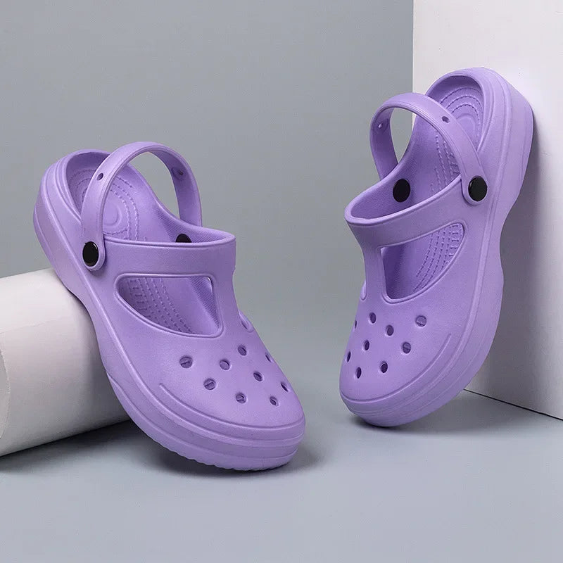 Summer Comfortable Clogs Slippers for Women Lightweight Anti Slip Beach Sandals Woman Fashion White EVA Waterproof Garden Shoes