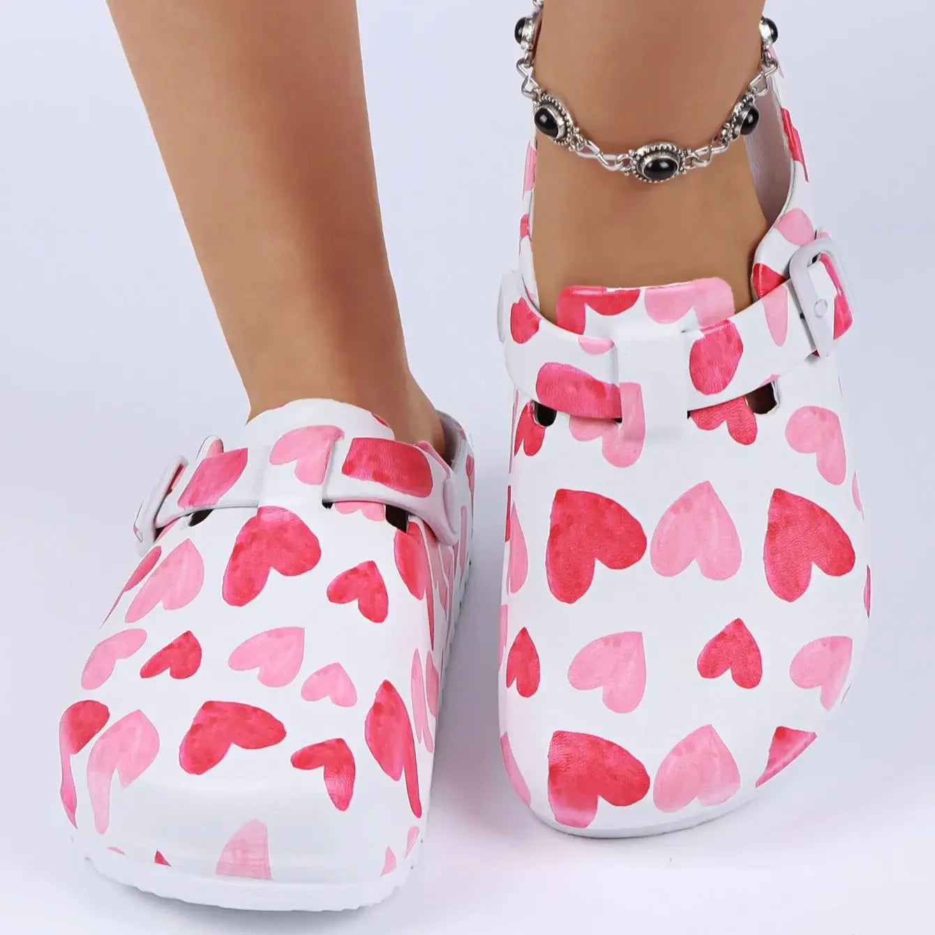 Women's Fashion Heart Print Outdoor Garden Shoes Casual EVA Sandals Comfortable Clogs for Garden Walking