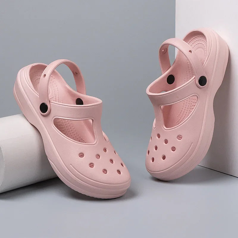 Summer Comfortable Clogs Slippers for Women Lightweight Anti Slip Beach Sandals Woman Fashion White EVA Waterproof Garden Shoes